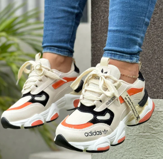 Tênis Feminino ADIDAS STRECH